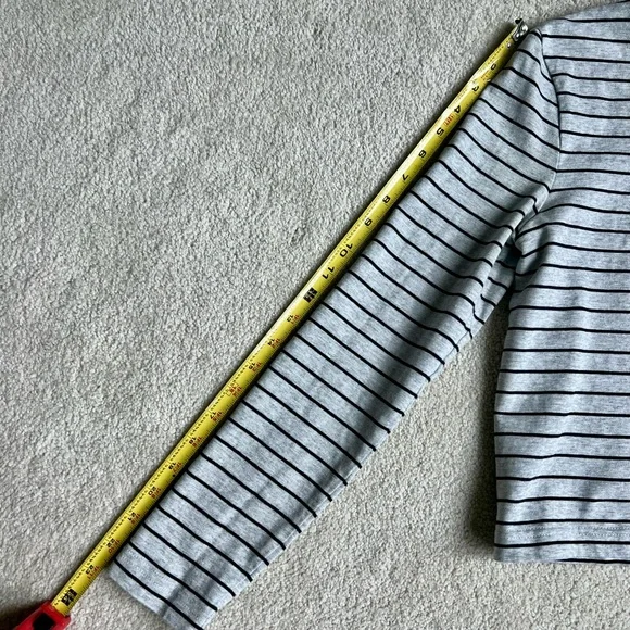COS CLEAN CUT REGULAR LONG-SLEEVED T-SHIRT, grey/striped, size S - Picture 5 of 8